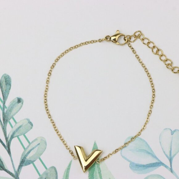 Yellow Gold Plated Chevron V Shape Charm Bracelet Adjustable, XPBL0624 - Picture 6 of 12